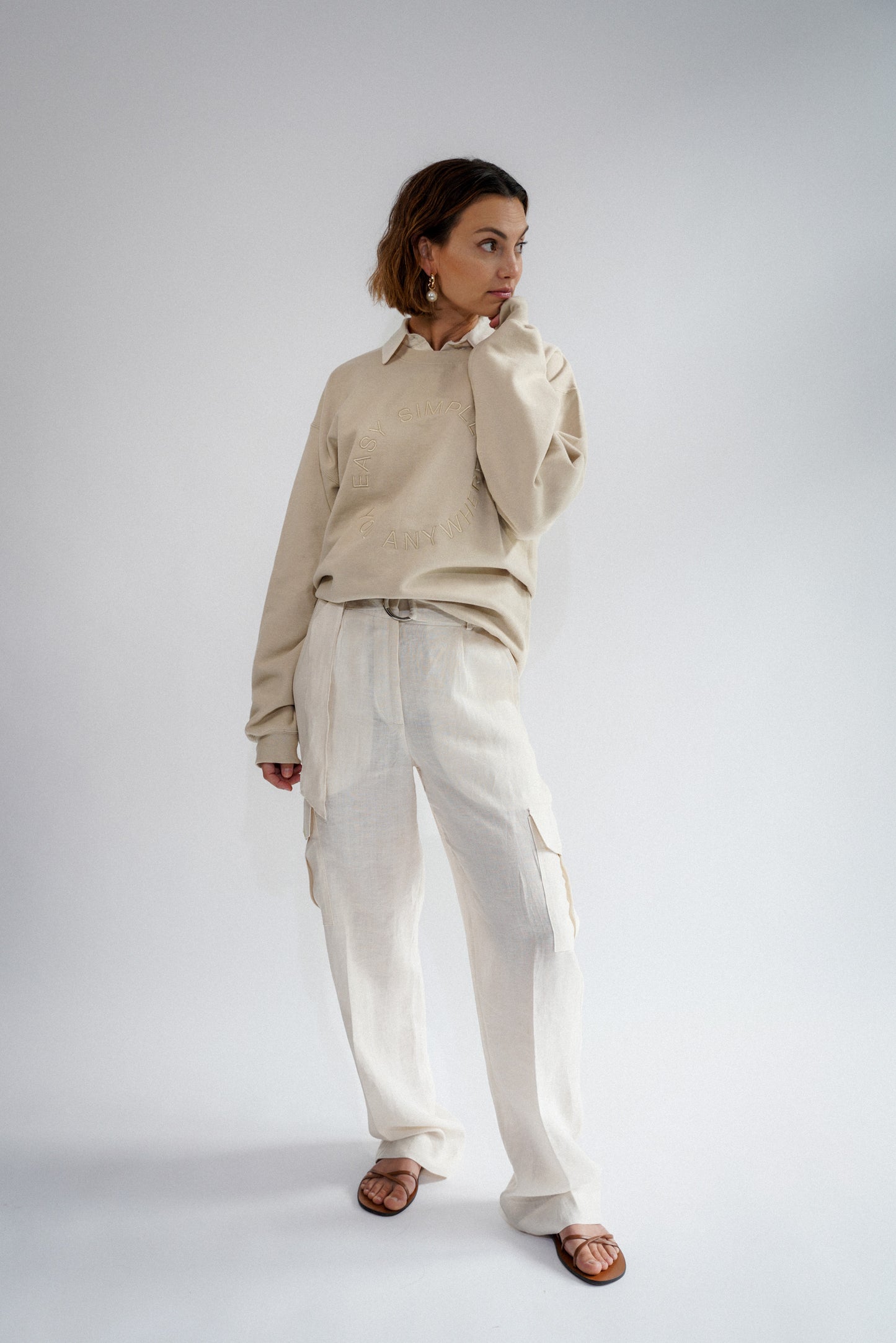 EMBROIDERED ESYA CREWNECK - ECRU